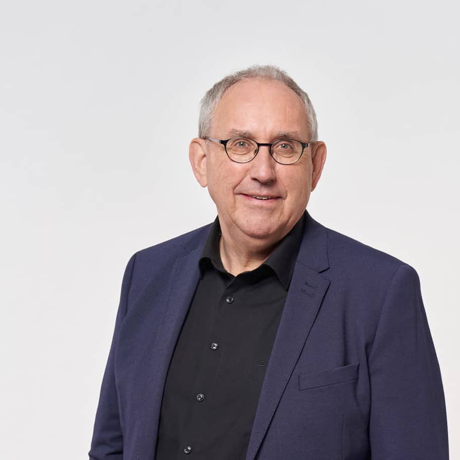 Dr. Michael Ruland